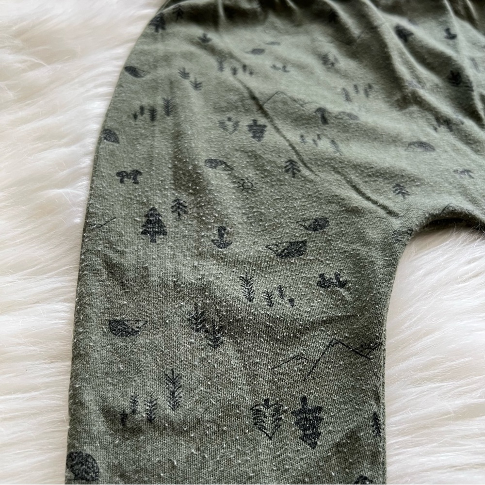 (💚4/$20) Dark green 2 piece outfit
